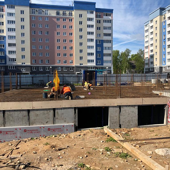 Закончено возведение цокольного этажа